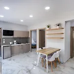 Peters Place - Paros * Parasporos