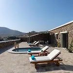 Peters Place - Paros * Parasporos