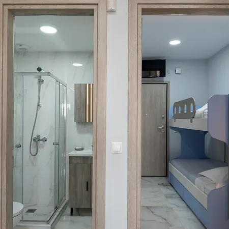 Peters Place - Paros شقة Parasporos